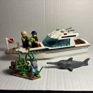 LEGO City Diving Yacht 60221 Complete